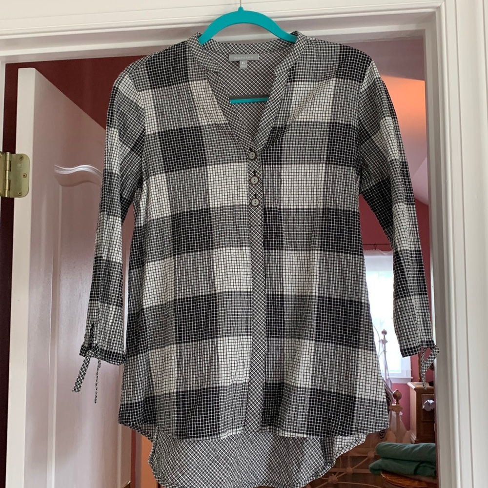 Habitat XS plaid black and gray women’s long sleeve